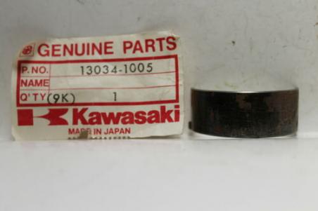 KAWASAKI (KB16) NOS OEM 13034-1005 METAL BEARING FLANGE ROD BEARING HALF
