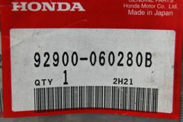 HONDA (HB5) NOS OEM 92900-060280B BOLT, STUD