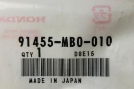 1982-2015 VF750 CB650 VTX1800 VT500 HONDA (HB15) NOS OEM 91455-MB0-010 CAP