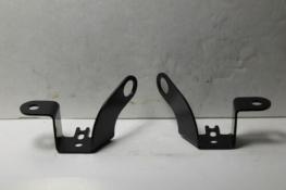YAMAHA (YB30) NOS OEM 90891-20183-00 R6 REFLECTOR BRACKET