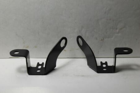 YAMAHA (YB30) NOS OEM 90891-20183-00 R6 REFLECTOR BRACKET