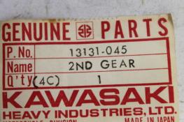 1974-1978 KZ400 KAWASAKI (KB36) NOS OEM 13131-045 2ND GEAR OUTPUT SHAFT