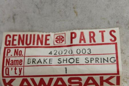 1966-1976 W1 H1 W2 KAWASAKI (KB39) NOS OEM 42020-003 SPRING BRAKE SHOE
