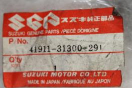 1983-1985 GS750 SUZUKI (SB34) NOS OEM 41911-31300-291 PLATE BRACKET MOUNT BLACK
