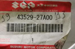 1986-1988 GSXR1100 750 SUZUKI (SB41) NOS OEM 43529-27A00 BOLT FRONT FOOT