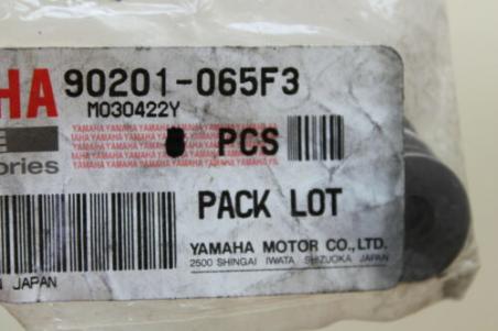 1966-2005 VX800 YZF1000 YAMAHA (SYB206) NOS OEM 90201-065F3-00 WASHER PLATE