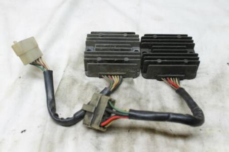 1983 XS400 YAMAHA (YSRB2) VOLTAGE REGULATOR RECTIFIER 12R-A0 12R-81960-A1-00