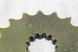 1984-2013 ZX1400 ZZR1200 KAWASAKI (KSB201) NOS OEM 3509-17 FRONT SPROCKET 17T