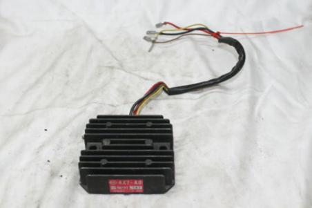 1983 XV920 YAMAHA (YSRB15) VOLTAGE REGULATOR RECTIFIER 4X7-81960-A0-00 SH238