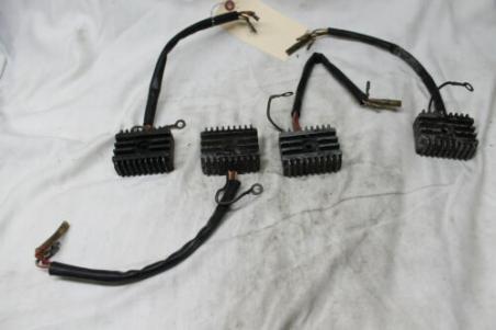 1977 GS400 SUZUKI (SSRB2) VOLTAGE REGULATOR RECTIFIER 32800-44010 SOLD 1 EACH