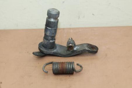 1983 YAMAHA XV920 VIRAGO (#172)REAR BRAKE PIVOT