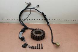 1983 YAMAHA XV920 VIRAGO (#172)STATOR PICK UP COIL ALTERNATOR 