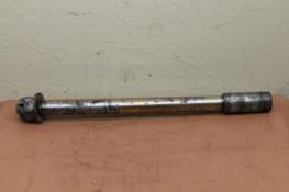 1983 YAMAHA XV920 VIRAGO (#172) FRONT AXLE PIVOT BOLT