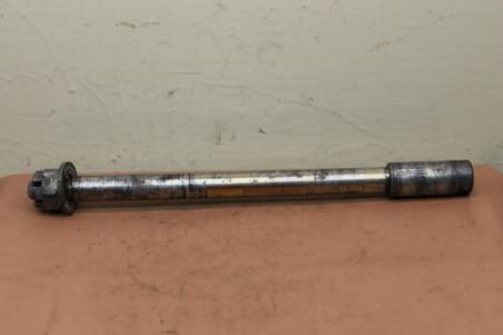 1983 YAMAHA XV920 VIRAGO (#172) FRONT AXLE PIVOT BOLT