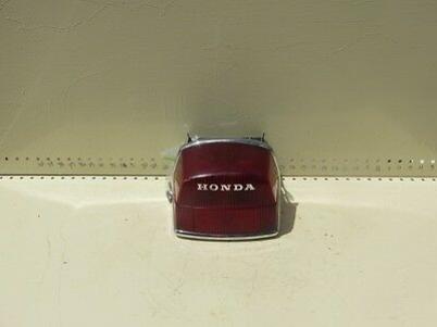 1979 HONDA CB650 REAR TAIL LIGHT BRAKE STOP LIGHT WITH MOUNT (SHP)