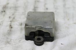 1981 SUZUKI GS550 GS550L (#106) FUSE BOX FUSE PANEL BLOCK MAIN WITH COVER