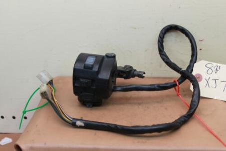 1982 YAMAHA XJ750 MAXIM LEFT HANDLEBAR CONTROL (YSHC26)