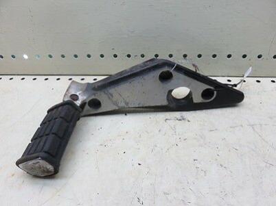 1986 YAMAHA YX600 RADIAN RIGHT REAR FOOT REST PEG (SHP#2)