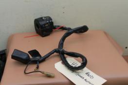 1980 KAWASAKI KZ550  LEFT HANDLEBAR CONTROL (KSHC86)