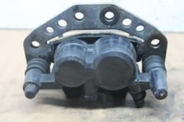 1993 HONDA CBR1000 F FRONT BRAKE CALIPER (HBC30) 45101-MZ2-006