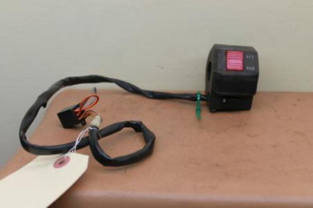1988 SUZUKI GSX1100 RIGHT HANDLEBAR CONTROL (SSHC45)