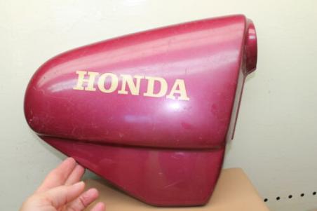 HONDA CX500 RIGHT SIDE COVER (HTP21)