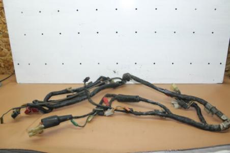 1984 HONDA INTERCEPTOR 500 VF500F MAIN WIRING WIRE HARNESS (HWH16) 32100-MF2-010
