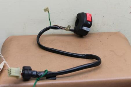 2002 YAMAHA YZF600  RIGHT HANDLEBAR CONTROL (YSHC75)