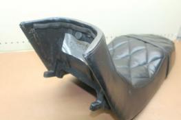 1983 SUZUKI GS750E  SEAT (STS16)