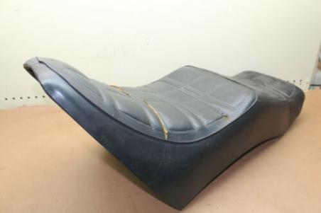 1983 YAMAHA XS400 MAXIM SEAT (YTS19) 12R-24730-00-00 