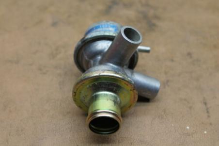 1980 KAWASAKI KZ650 (#227) AIR SWITCH VALVE