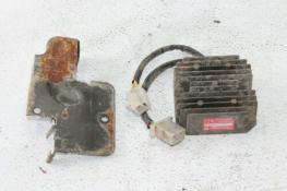 1981 HONDA CM200T CM200 TWINSTAR (#235) VOLTAGE REGULATOR RECTIFIER AND BRACKET