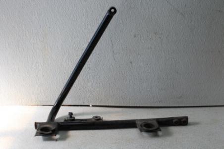 2007 KAWASAKI VN1600 (#259) SADDLEBAG MOUNT BRACKET STAY HOLDER
