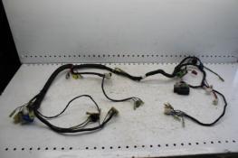 1985 YAMAHA FZ750 MAIN WIRING WIRE HARNESS (YWH84)