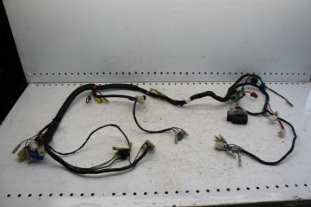 1985 YAMAHA FZ750 MAIN WIRING WIRE HARNESS (YWH84)