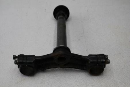 1983 YAMAHA XV500 VIRAGO (#288) TRIPLE TREE STEERING STEM FORK CLAMP