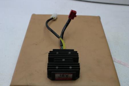 1980 HONDA CX500 (#289) VOLTAGE REGULATOR RECTIFIER