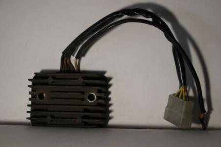 KAWASAKI KZ750 KZ650 VOLTAGE REGULATOR RECTIFIER (TOVR54) SH530A-12