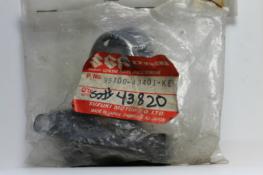 1983-1986 SUZUKI GS550 (SB11) NOS OEM 95700-43401-KEY SEAT LOCK