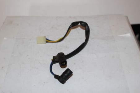 YAMAHA XS400 XS650 XJ1100 XS850 GAUGE INDICATOR WIRE SOCKET (TOIW10)