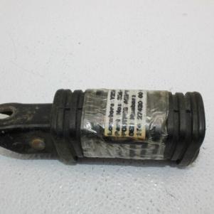 YAMAHA XS750 XS750-2 XS750S LEFT REAR FOOT REST PEG STEP (TOYF16)