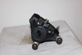 1985 YAMAHA FZ750 RIGHT FRONT BRAKE CALIPER (YBC142)