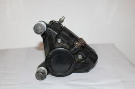 1985 YAMAHA FZ750 RIGHT FRONT BRAKE CALIPER (YBC150) 