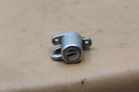 1981 SUZUKI GS750 SP125 SP200 GN400 GS1100 GS450 HELMET LOCK *NO KEY* (TIG80)