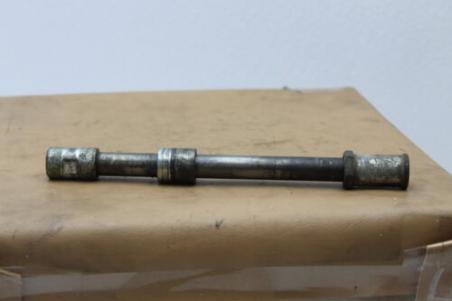 1980 HONDA CB650 C CUSTOM (#326) FRONT AXLE FRONT WHEEL RIM PIVOT BOLT AXEL