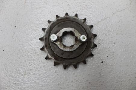 1976 HONDA CB750F CB750 (#334) FRONT DRIVE SPROCKET GEAR