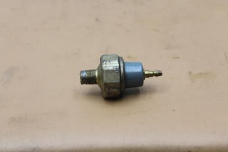 1974 KAWASAKI KZ400 OIL PRESSURE SENSOR (KB2)