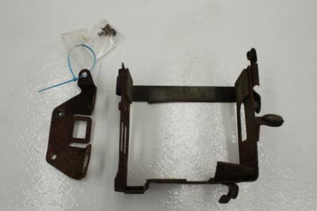 1982 SUZUKI GS650GL GS650 (#356) BATTERY BOX TRAY HOLDER 