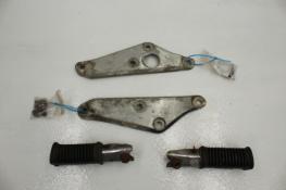 1982 SUZUKI GS650GL GS650 (#356) LEFT RIGHT REAR FOOT REST PEG STEP W/ MOUNTS