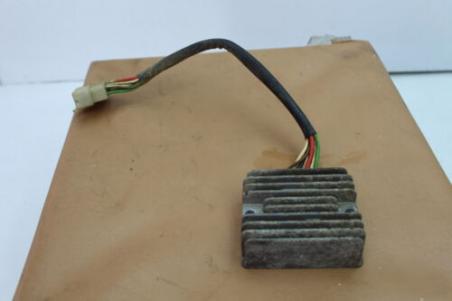 1979 YAMAHA XS650 SPEICAL (#322) VOLTAGE REGULATOR RECTIFIER